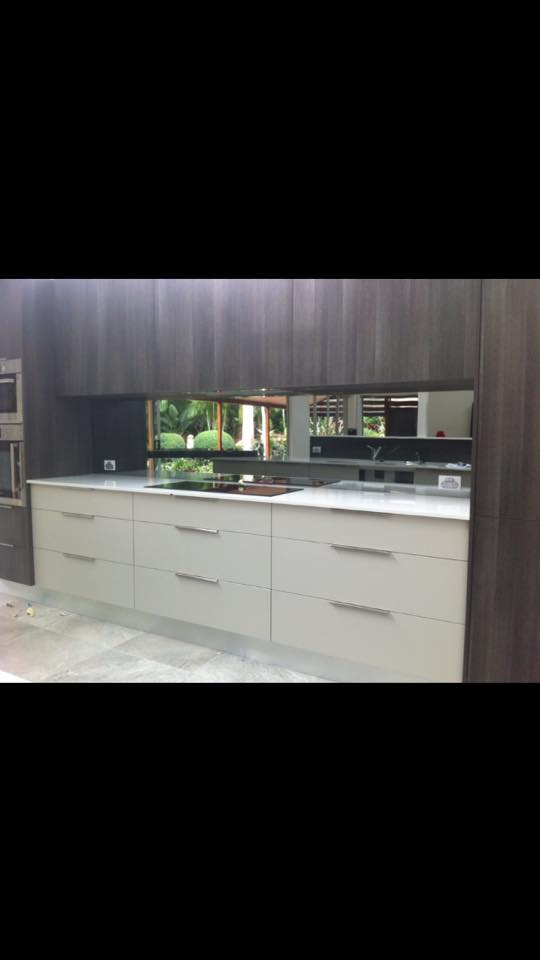 View Photo: A great example of our mirrored glass Splashbacks.