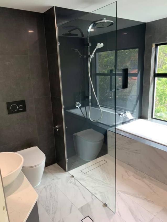 View Photo: Acid-etched Frameless ShowRecently installed, a 10mm acid etched frameless shower screen. Acid etched glass is a perfect product to create more privacy in your bathroom. ??er Screen