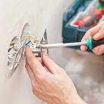 Understanding the Differences between DIY and Professional Electrical 