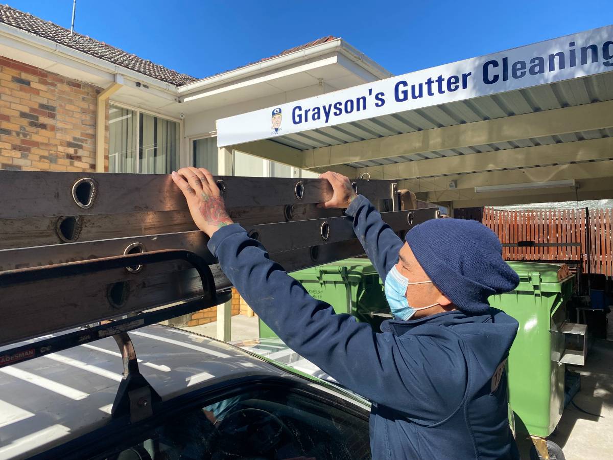 Gutter Cleaning during the COVID crisis