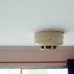 Does Your Smoke Alarm Keeps Beeping? 7 Causes Of False Alarms
