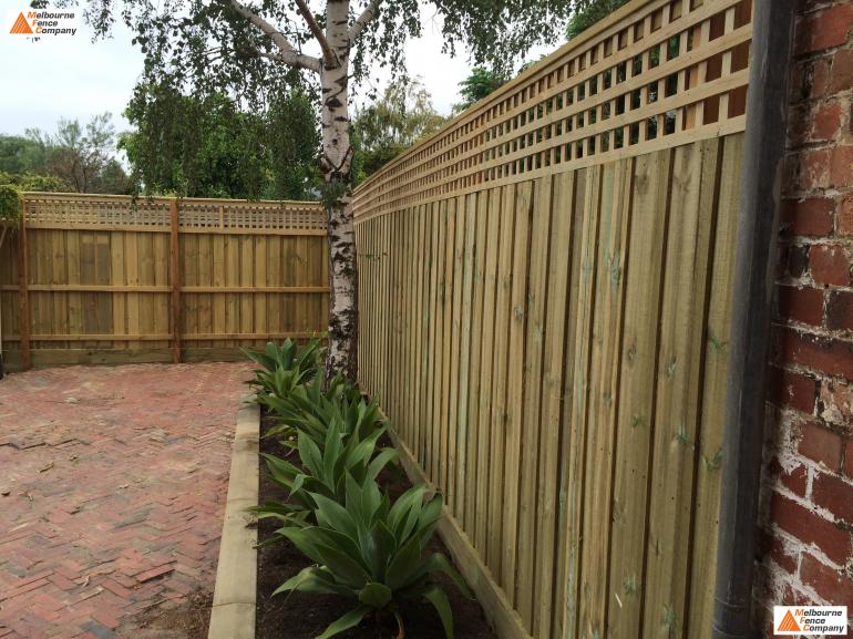 View Photo: 1.95m fence with Lattice and Capping
