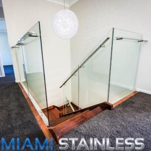View Photo: Glass and Stainless Steel Staircase 3