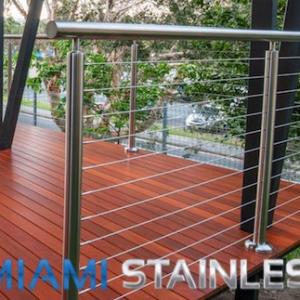View Photo: Round stainless steel posts