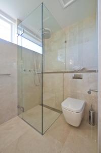 Luxury Items Enhance Your Bathroom Renovation
