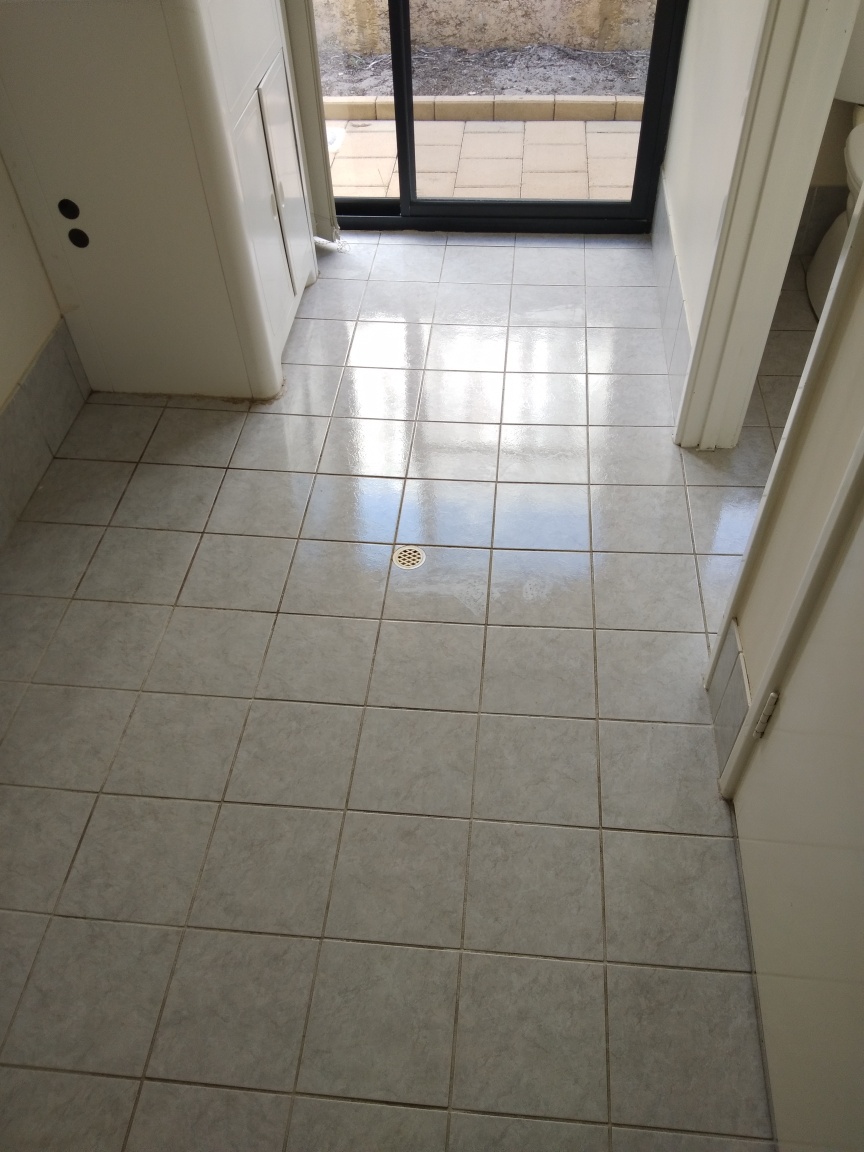 View Photo: Tile and grout cleaning 