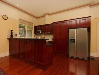 Solid Timber Kitchen Photo Romandini Cabinets Melbourne Vic