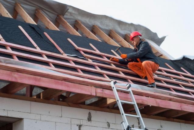 Read Article: What Does a Roofer Do?