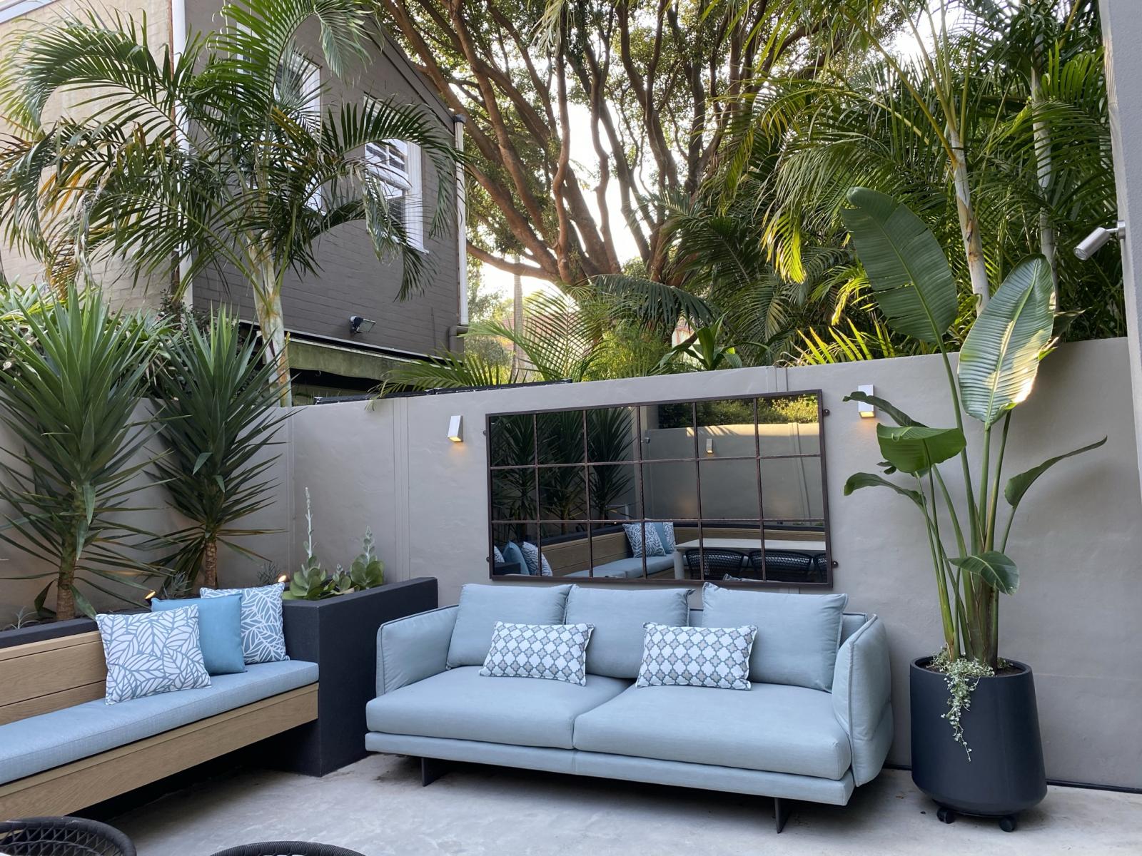 View Photo: Courtyard Garden Design